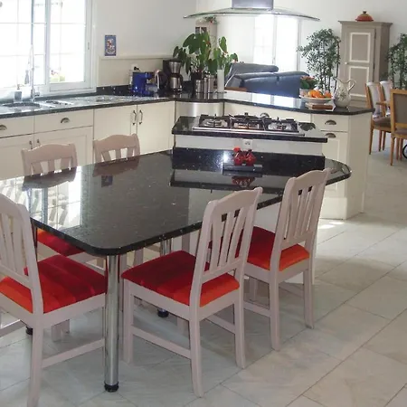Luxurious In Holiday home *