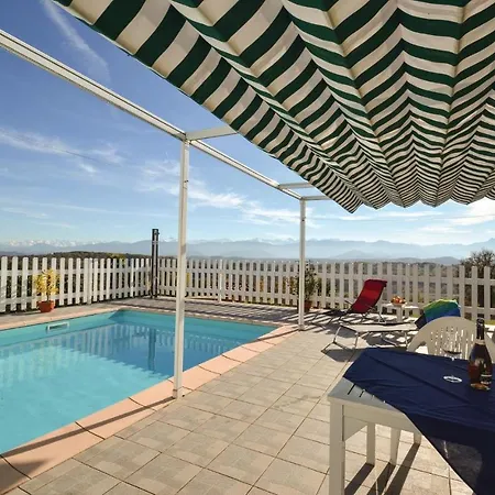 Luxurious In Holiday home