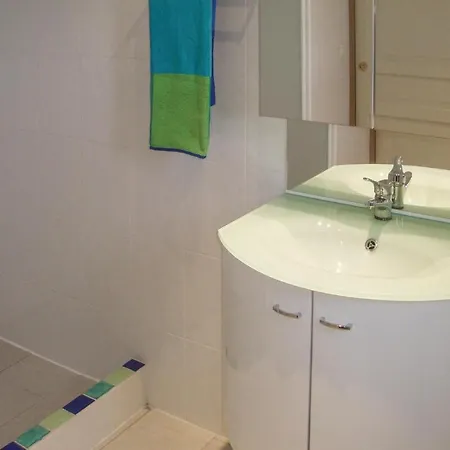 Amazing In Arnaud-Guilhem