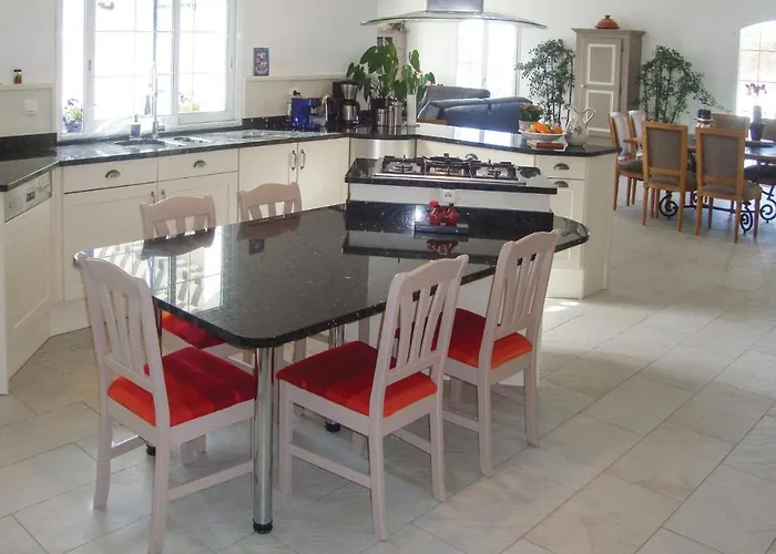 Amazing In Semesterbostad *