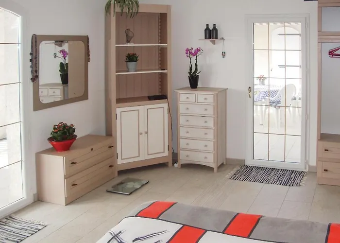 Semesterbostad Amazing In *