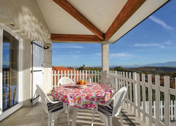 Amazing In Semesterbostad